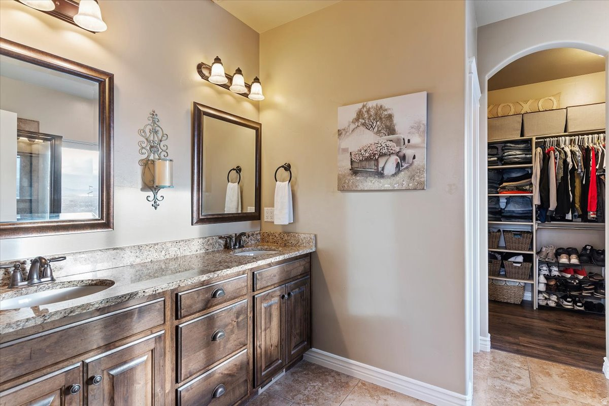 MAPLE HILLS - Residential