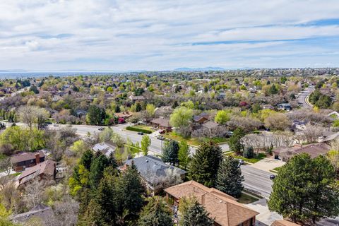 Tiny photo for 2612 E ANTELOPE DR, Layton, UT 84040 (MLS # 2148741)