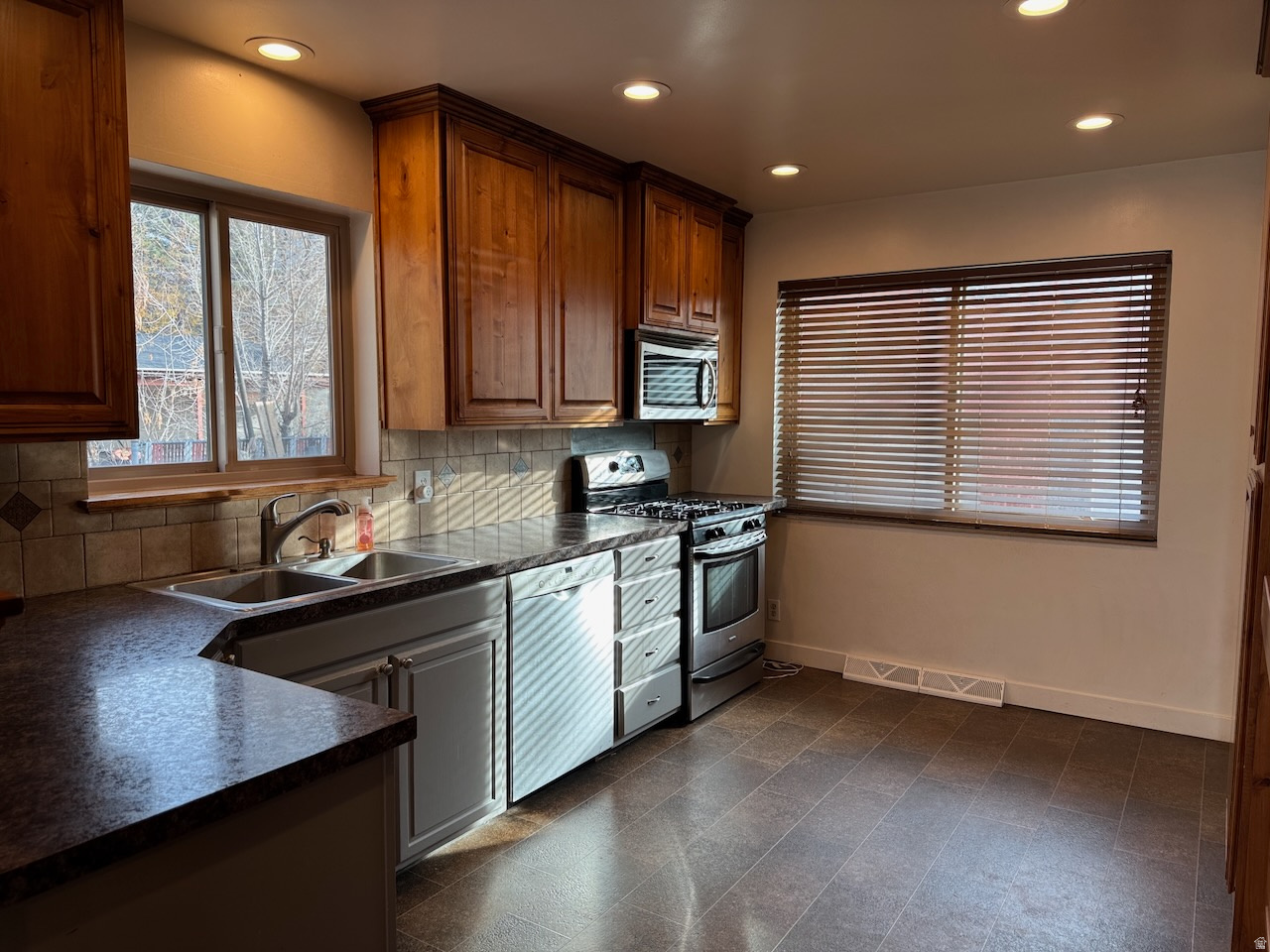 HENDERSON - Residential