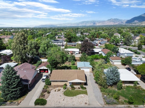 Tiny photo for 2173 E 6675 S, Cottonwood Heights, UT 84121 (MLS # 2182958)