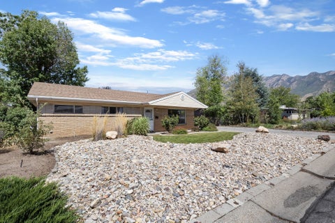 Tiny photo for 2173 E 6675 S, Cottonwood Heights, UT 84121 (MLS # 2182958)