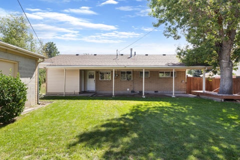 Tiny photo for 2173 E 6675 S, Cottonwood Heights, UT 84121 (MLS # 2182958)