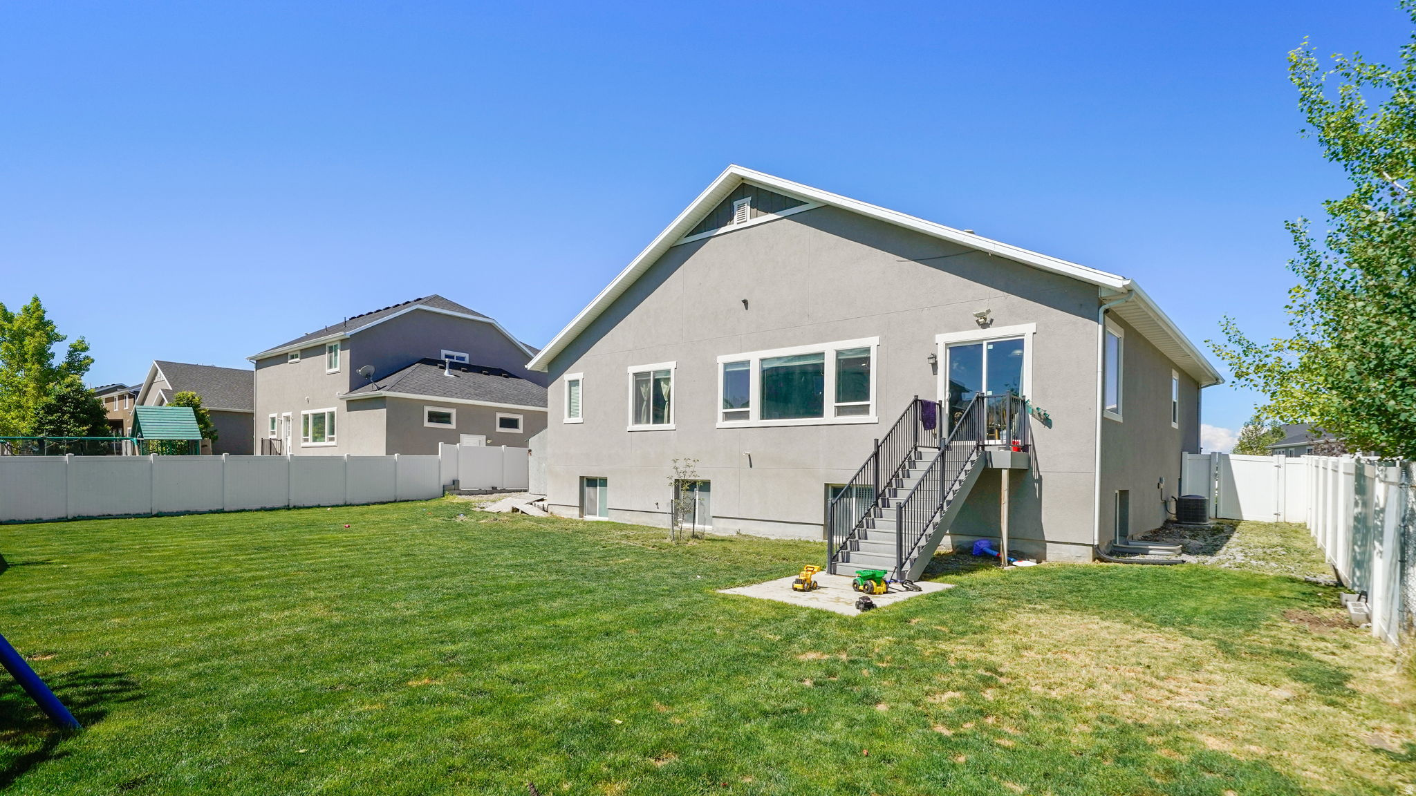 STANSBURY PLACE - Residential