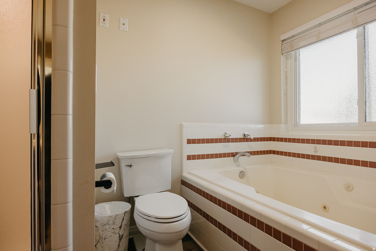 RIDGE ESTATES SUBDIV - Residential