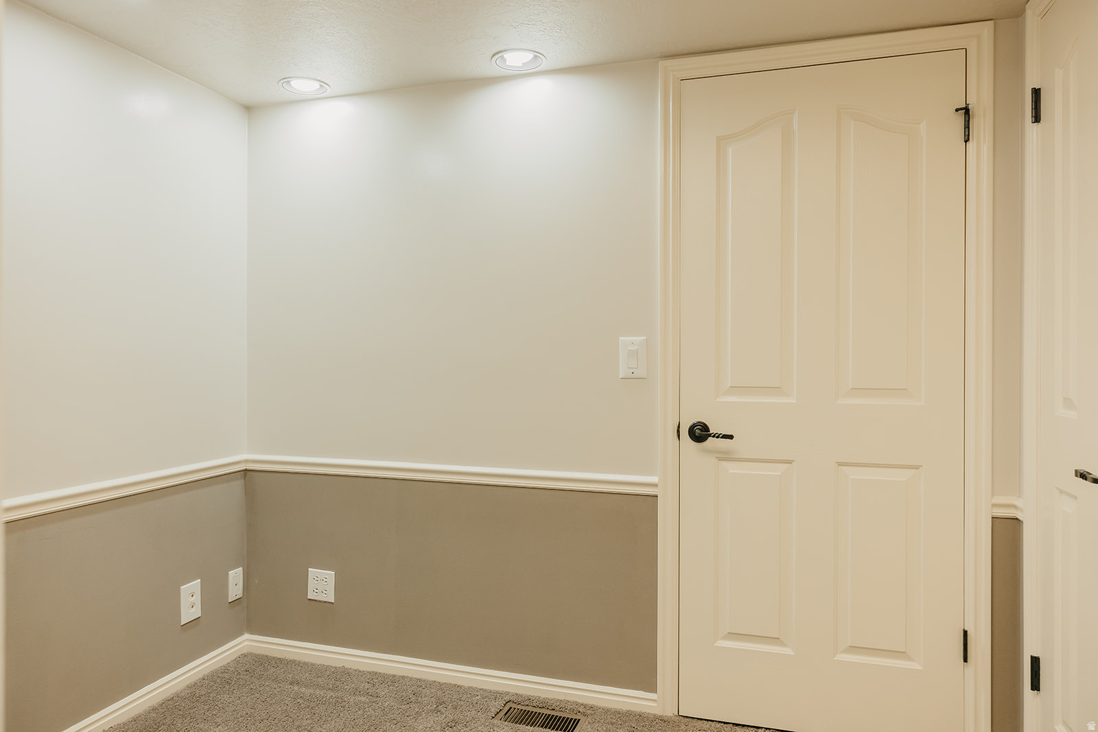 RIDGE ESTATES SUBDIV - Residential