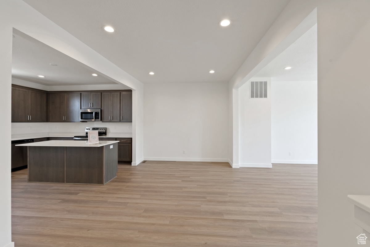 TRAILSIDE - Residential