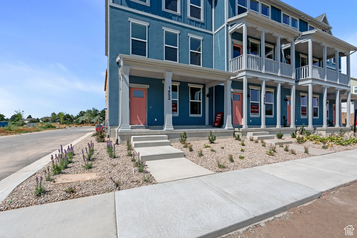 TRAILSIDE - Residential