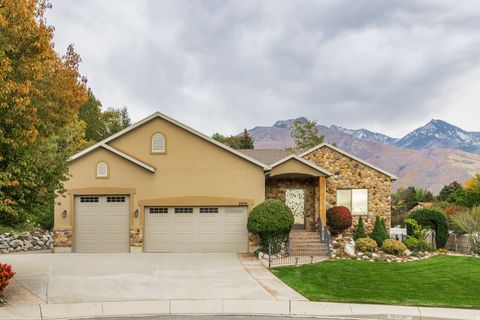 Photo of 2979 STAUNING CV, Salt Lake City, UT 84121 (MLS # 2120040) Photo of 2979 STAUNING CV, Salt Lake City, UT 84121 (MLS # 2120040)