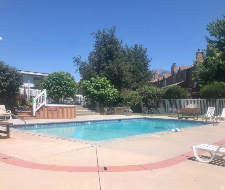 BRIARWOOD SPRINGS - Residential