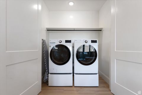 Tiny photo for 14598 S CANYON EDGE CIR, Draper (UT Cnty), UT 84020 (MLS # 2103815)