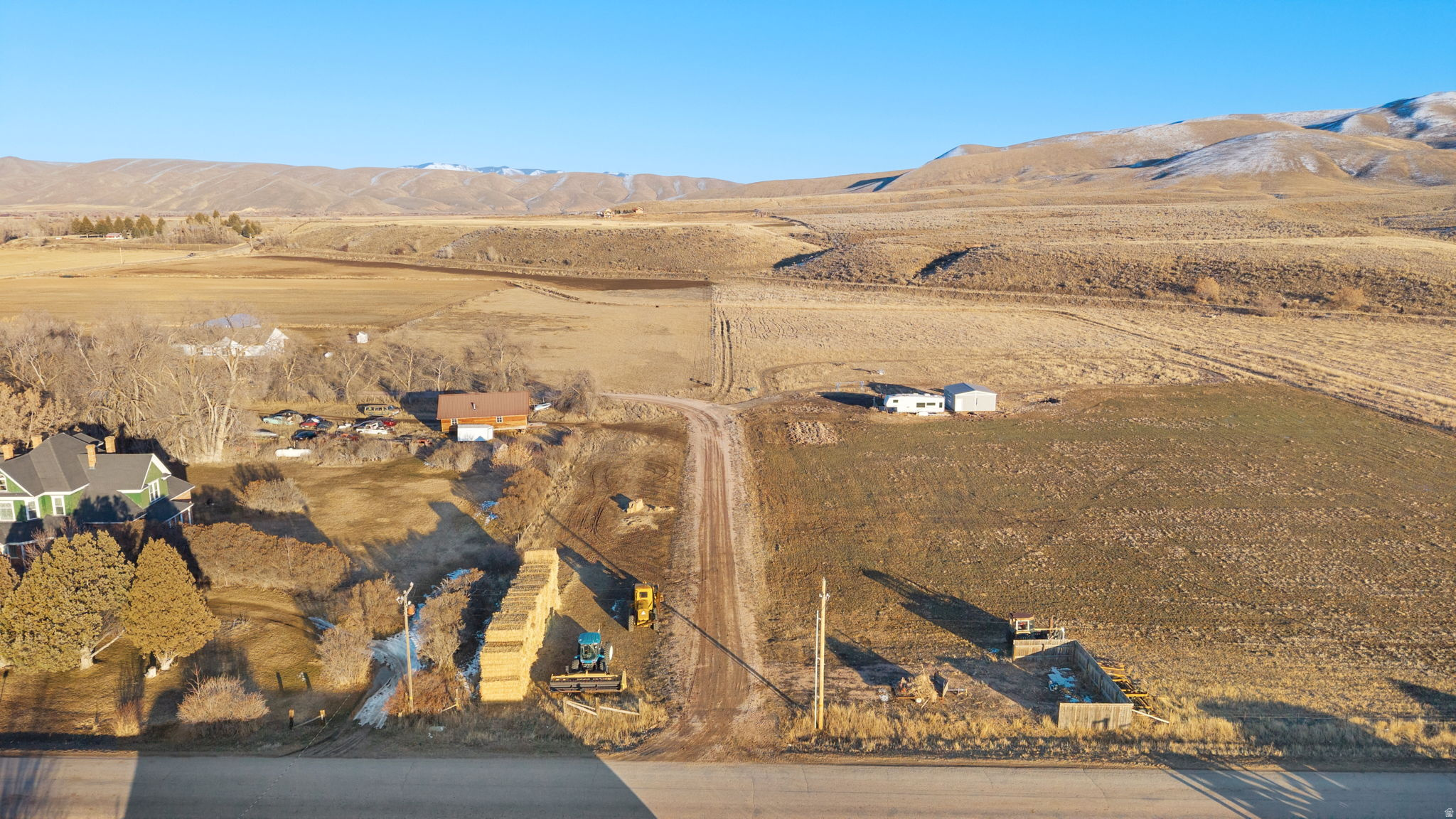 PRAIRIE DREAMS - Land