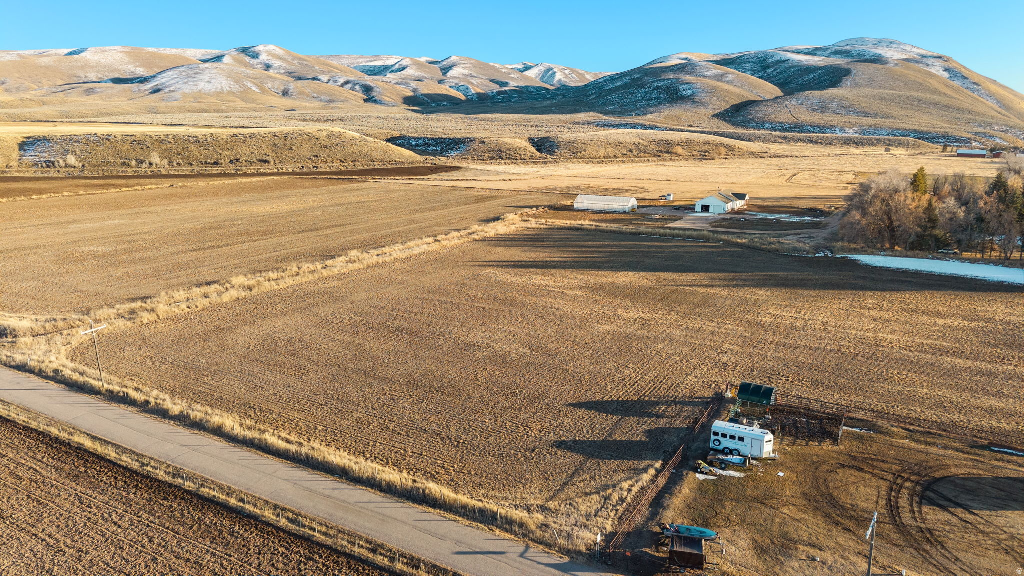 PRAIRIE DREAMS - Land