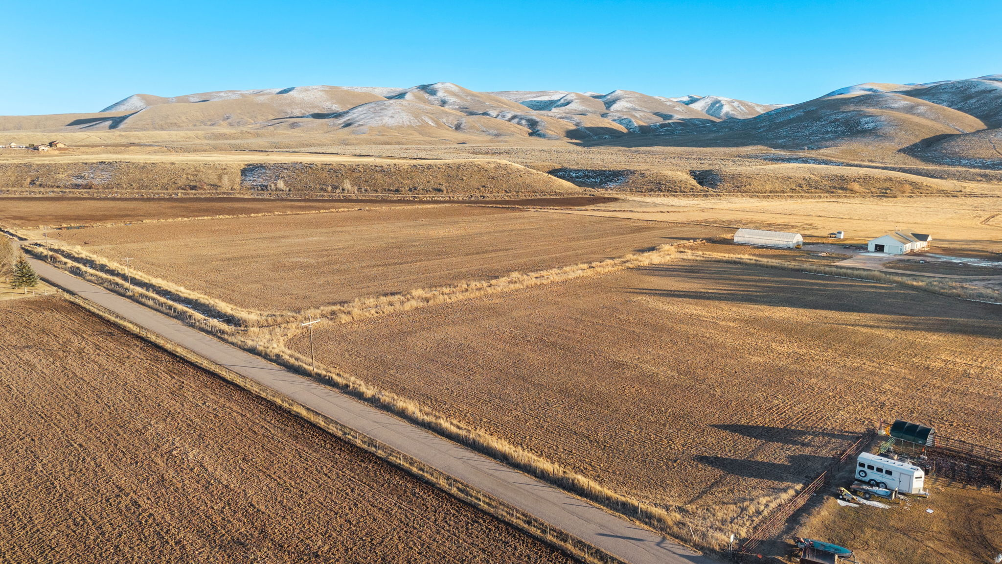 PRAIRIE DREAMS - Land