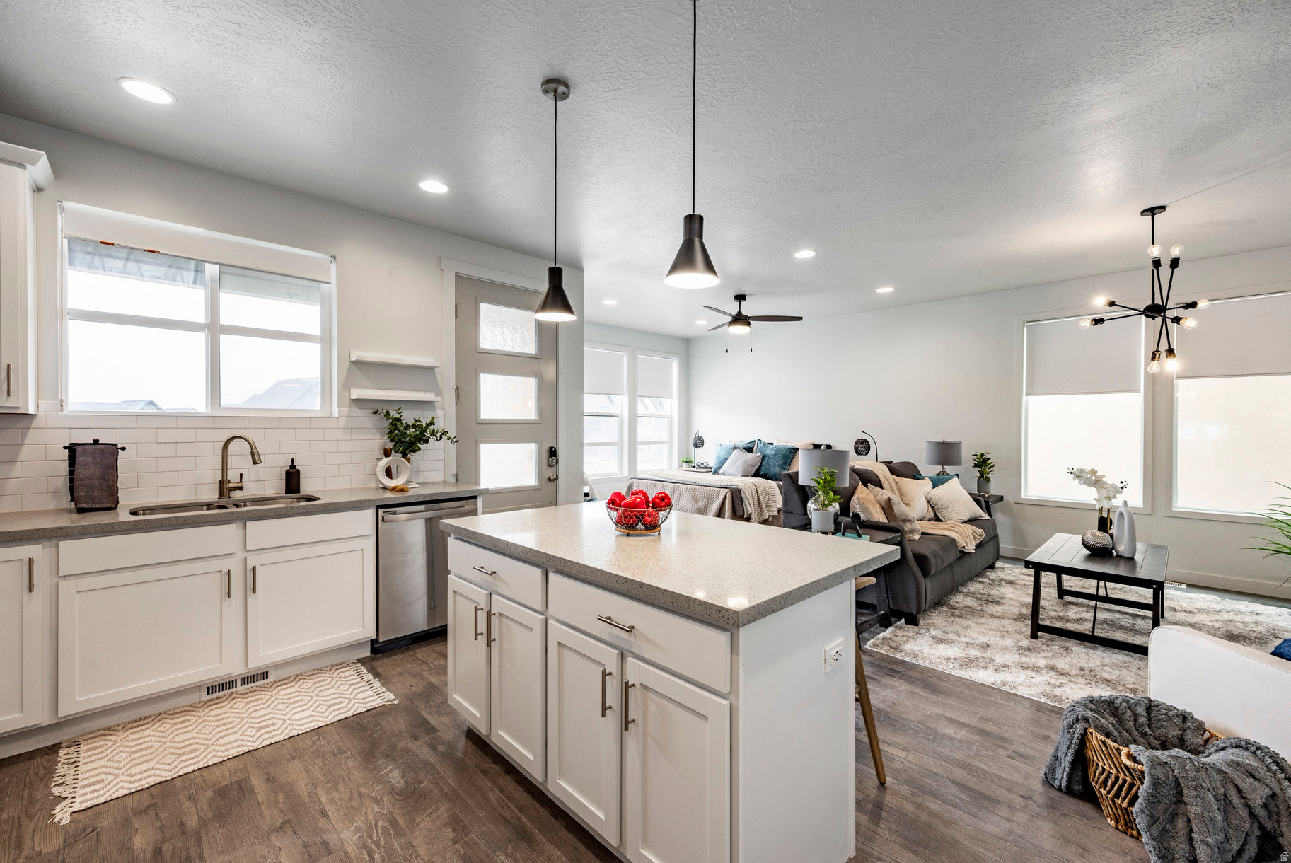 HOLBROOK SCNDCTG3126 - Residential