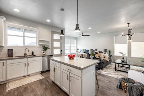Photo of 2426 N ALESUND WAY, Lehi, UT 84043 (MLS # 2127524)