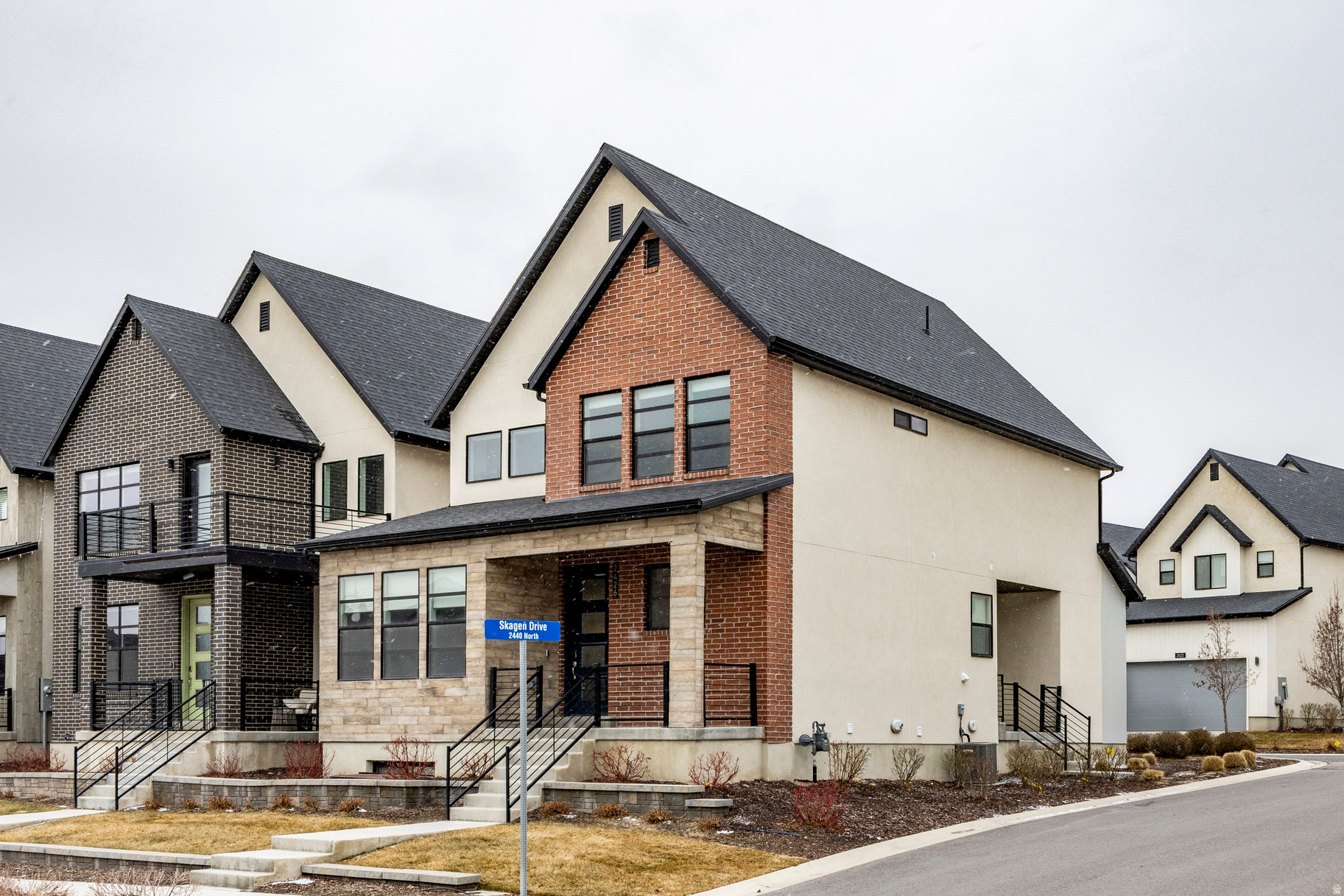 HOLBROOK SCNDCTG3126 - Residential