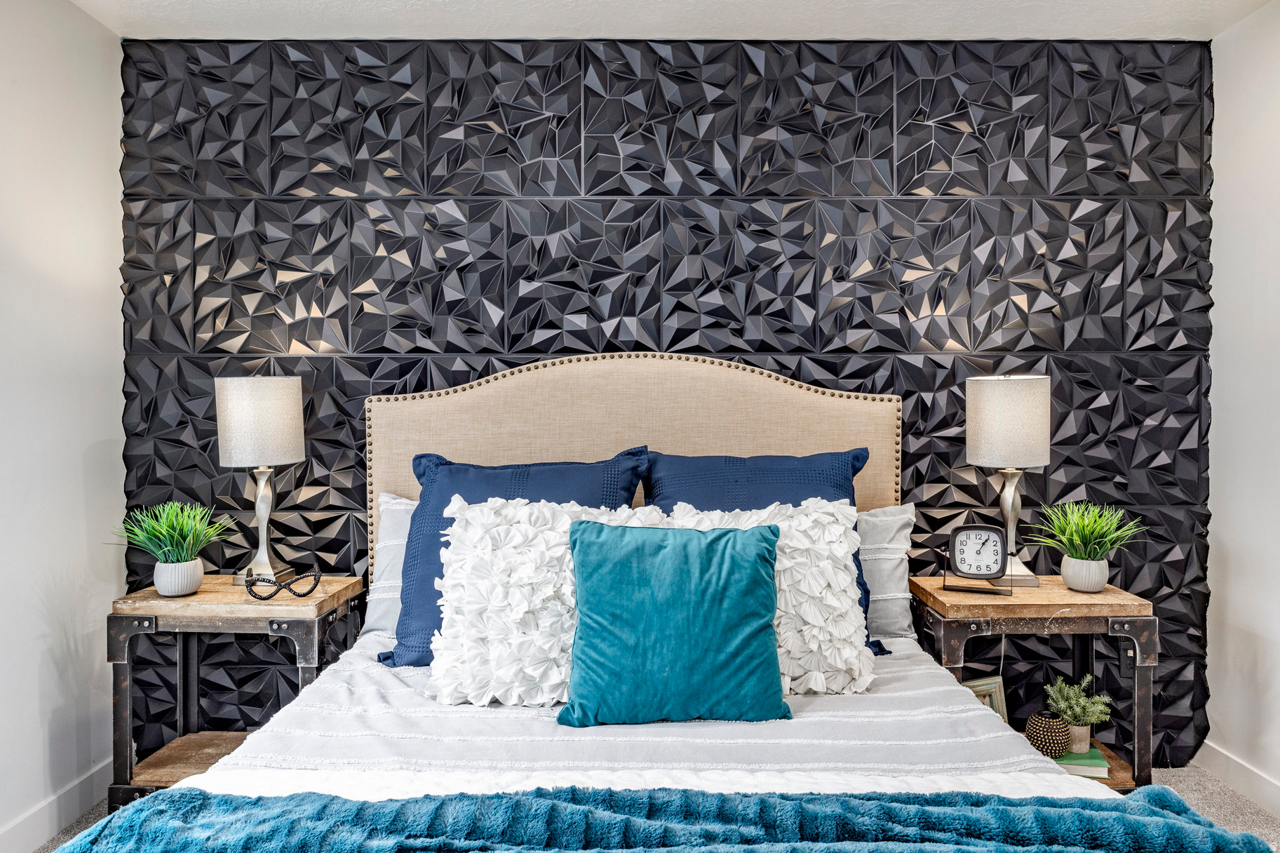 HOLBROOK SCNDCTG3126 - Residential