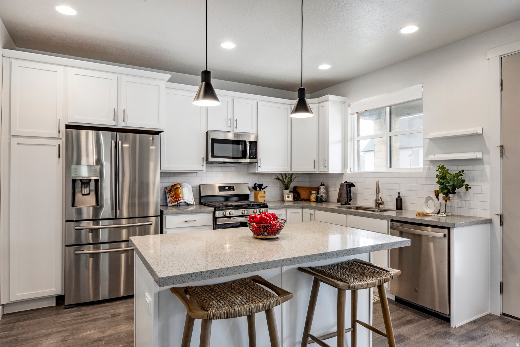 HOLBROOK SCNDCTG3126 - Residential