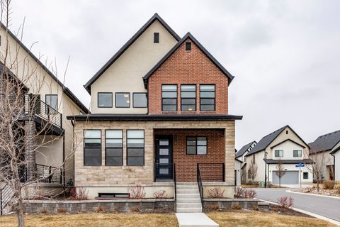 Tiny photo for 2426 N ALESUND WAY, Lehi, UT 84043 (MLS # 2127524)