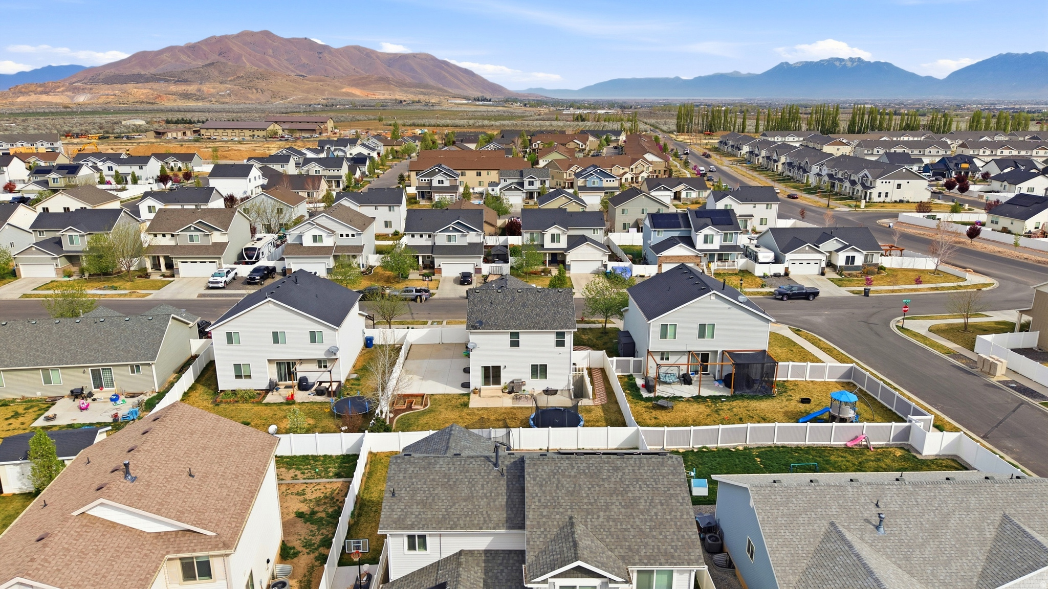 APPLE HOLLOW - Residential