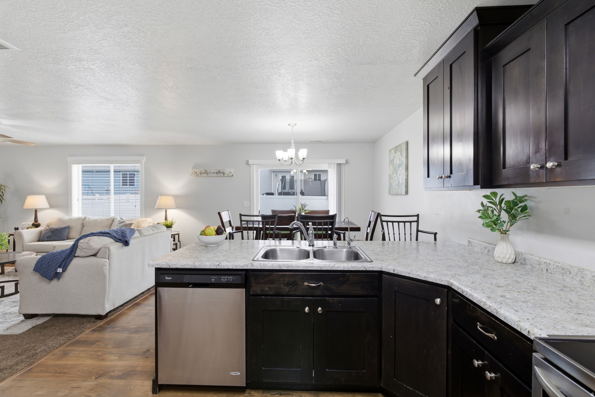 APPLE HOLLOW - Residential