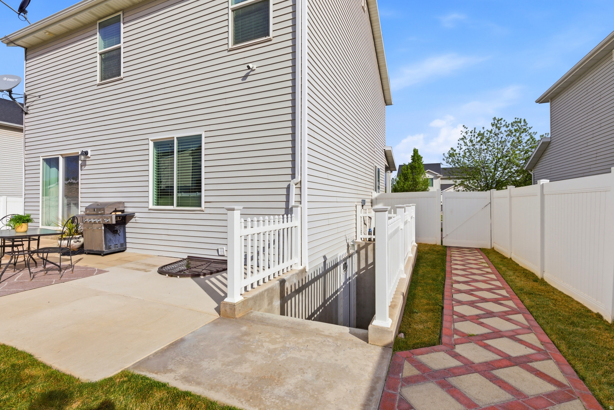 APPLE HOLLOW - Residential