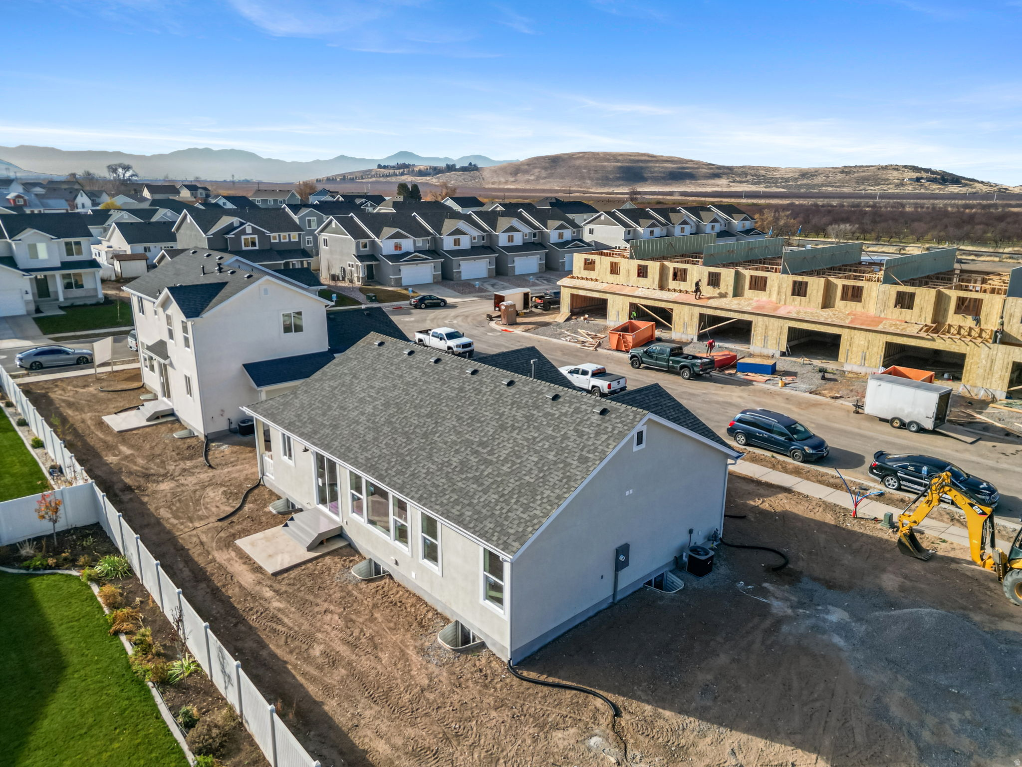 APPLE HOLLOW - Residential