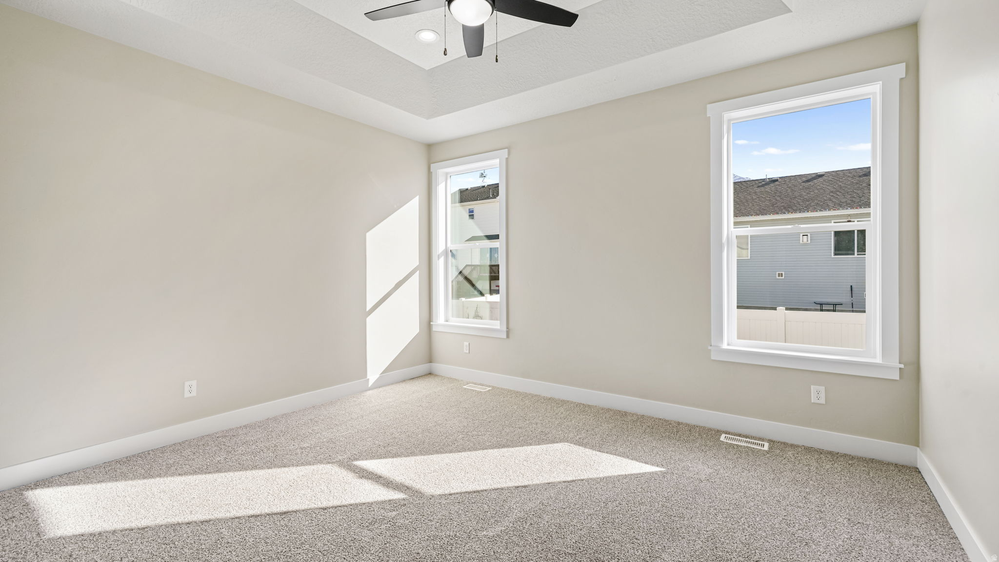 APPLE HOLLOW - Residential