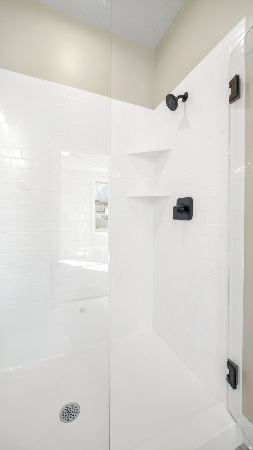 APPLE HOLLOW - Residential