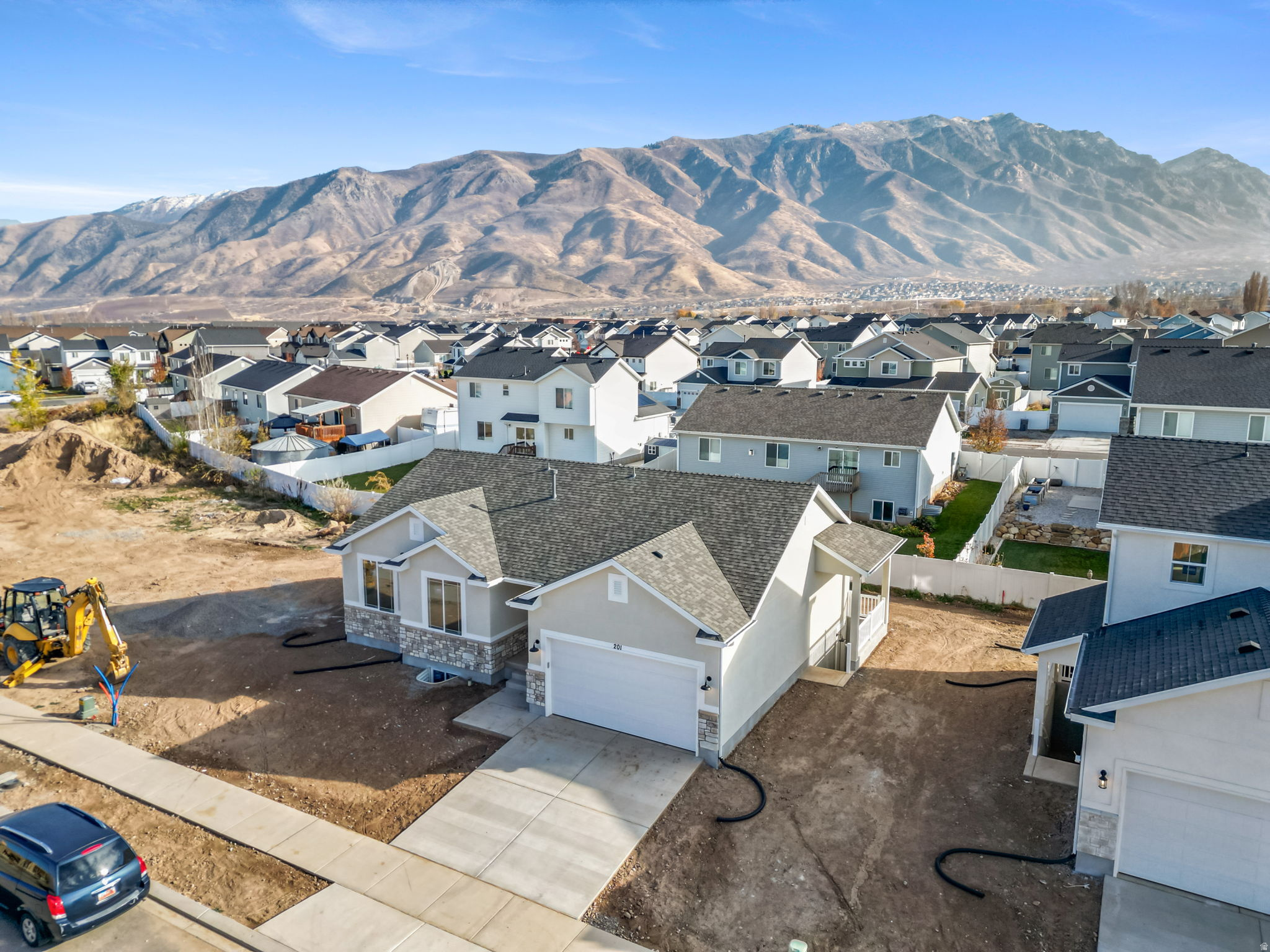 APPLE HOLLOW - Residential