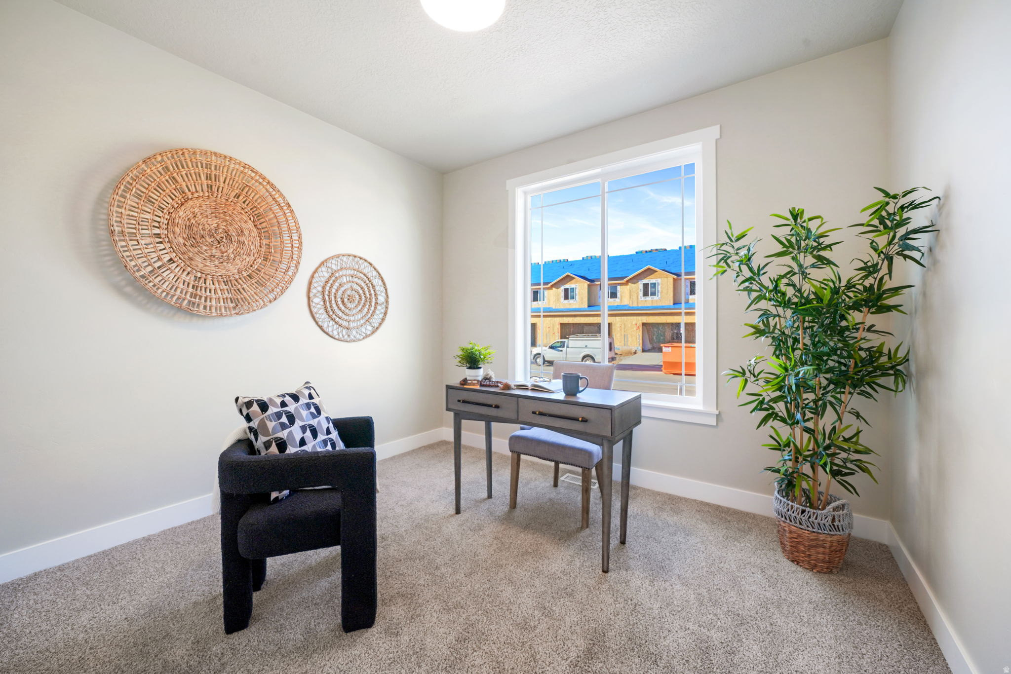 APPLE HOLLOW - Residential