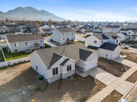 Tiny photo for 201 W 930 N, Santaquin, UT 84655 (MLS # 2124957)