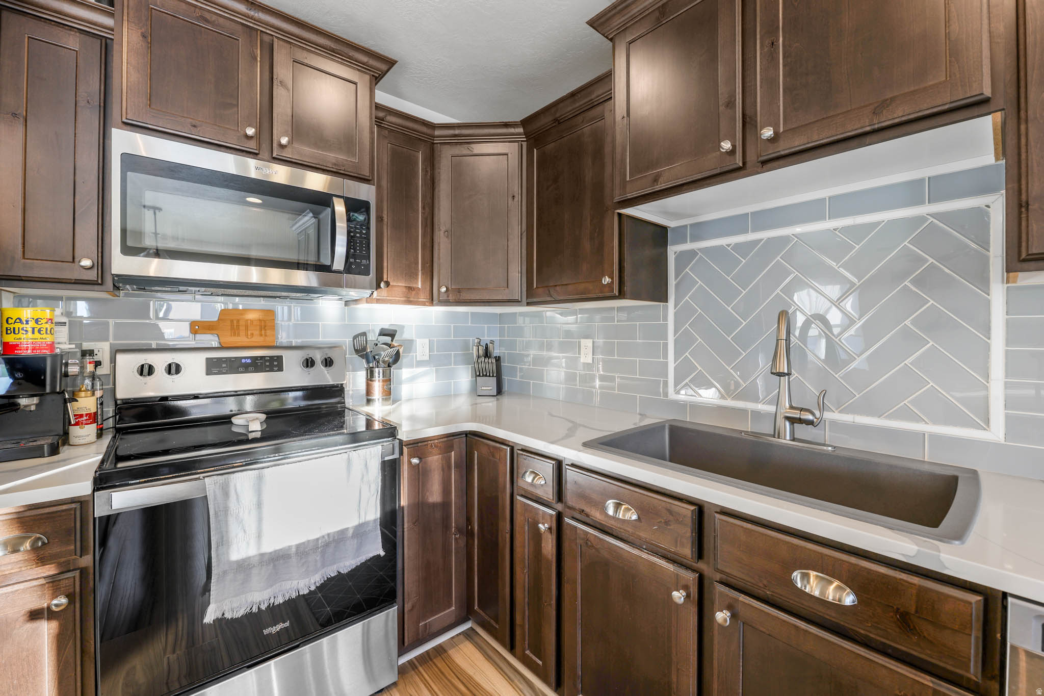 CANYON VILLAGE - Residential