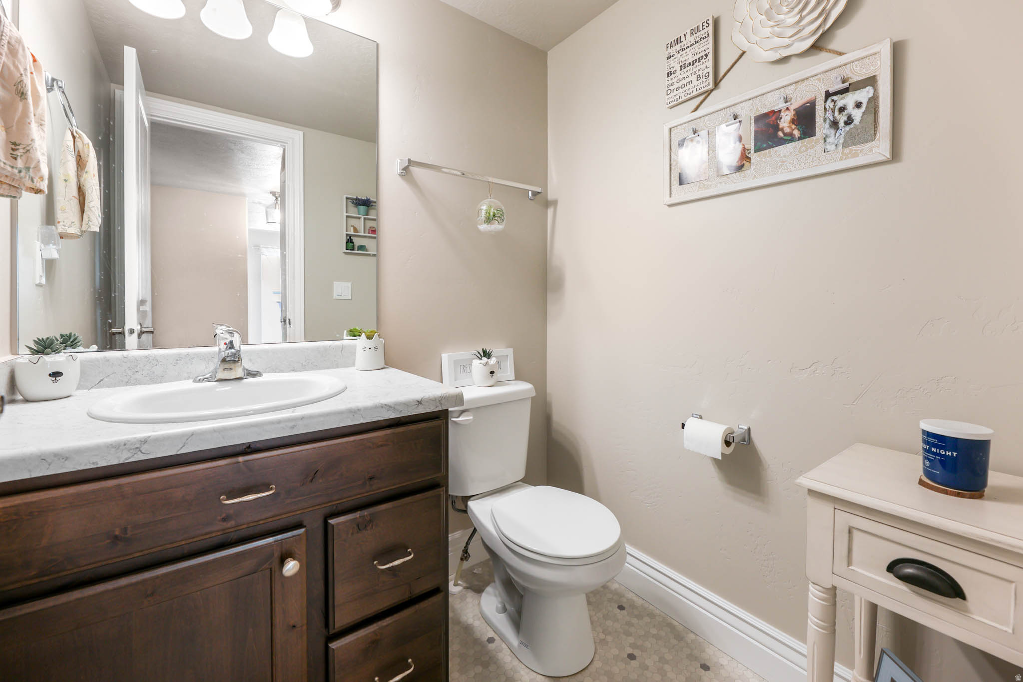 CANYON VILLAGE - Residential