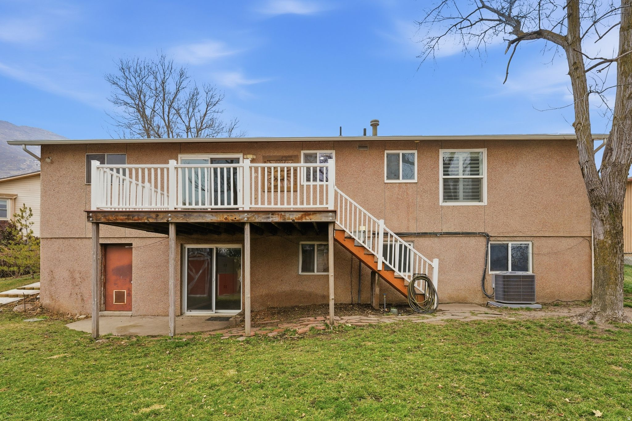 CONTINENTAL ESTATES - Residential