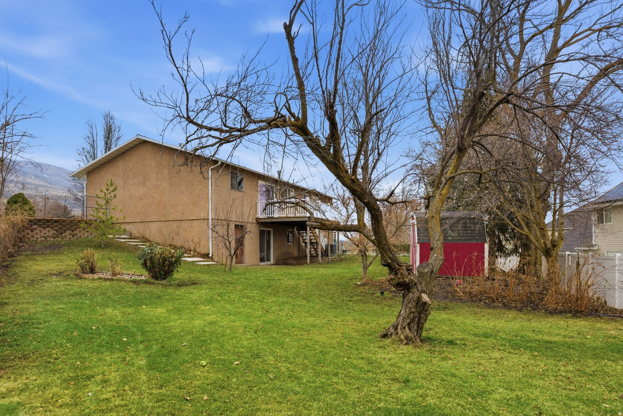 CONTINENTAL ESTATES - Residential