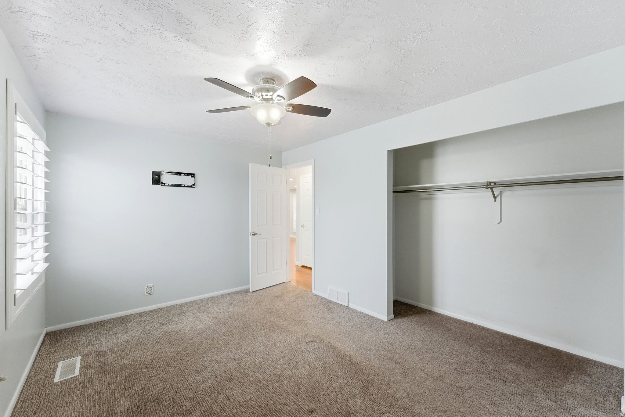 CONTINENTAL ESTATES - Residential