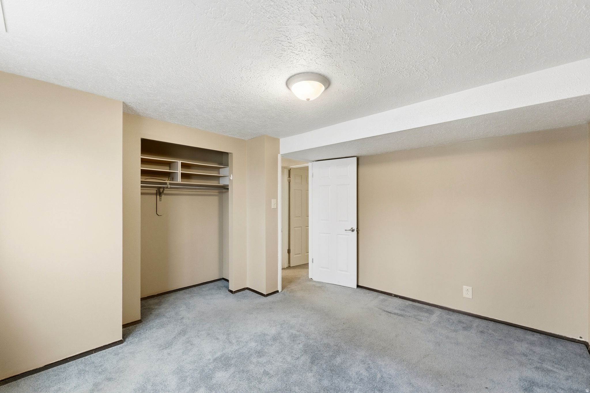 CONTINENTAL ESTATES - Residential