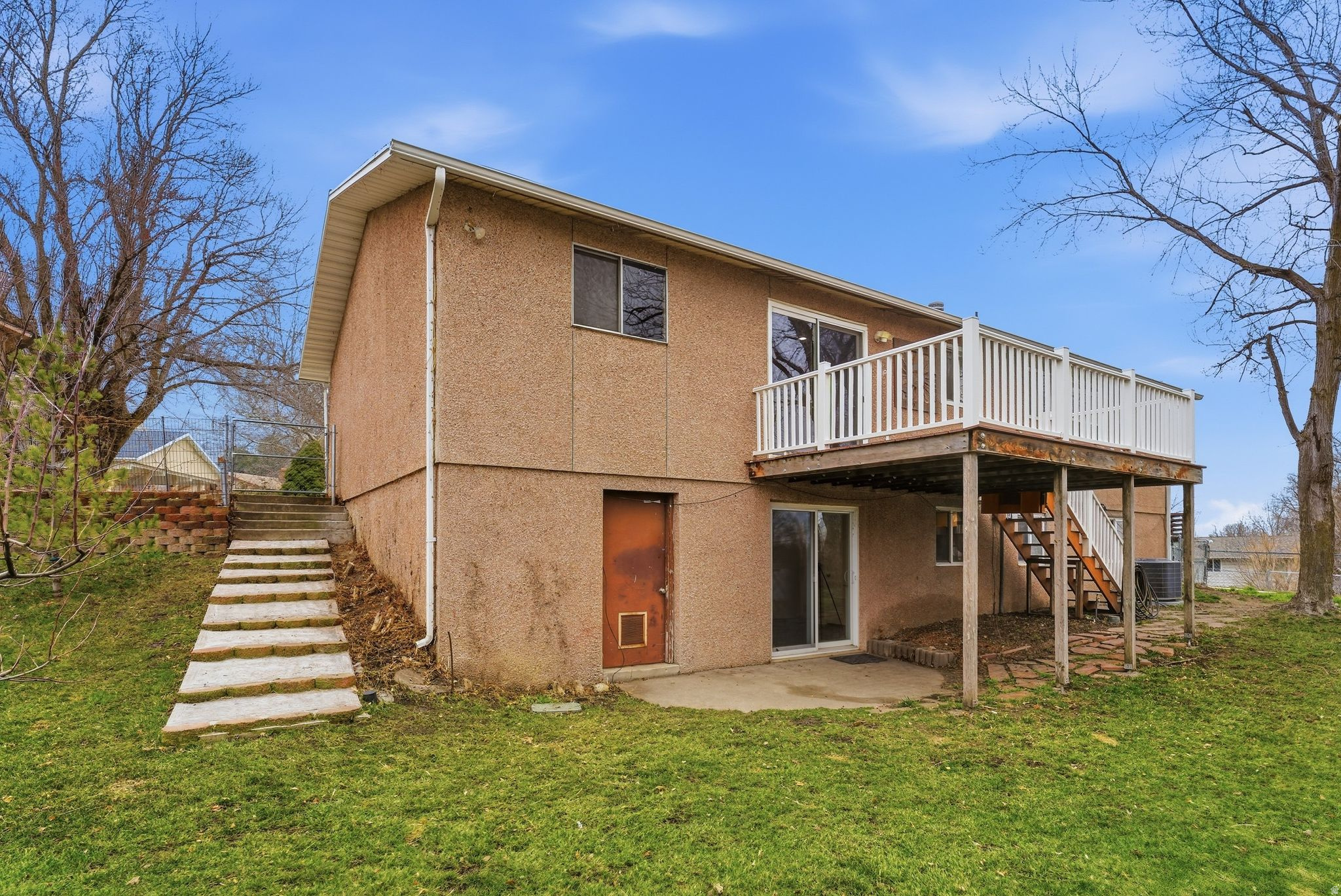 CONTINENTAL ESTATES - Residential