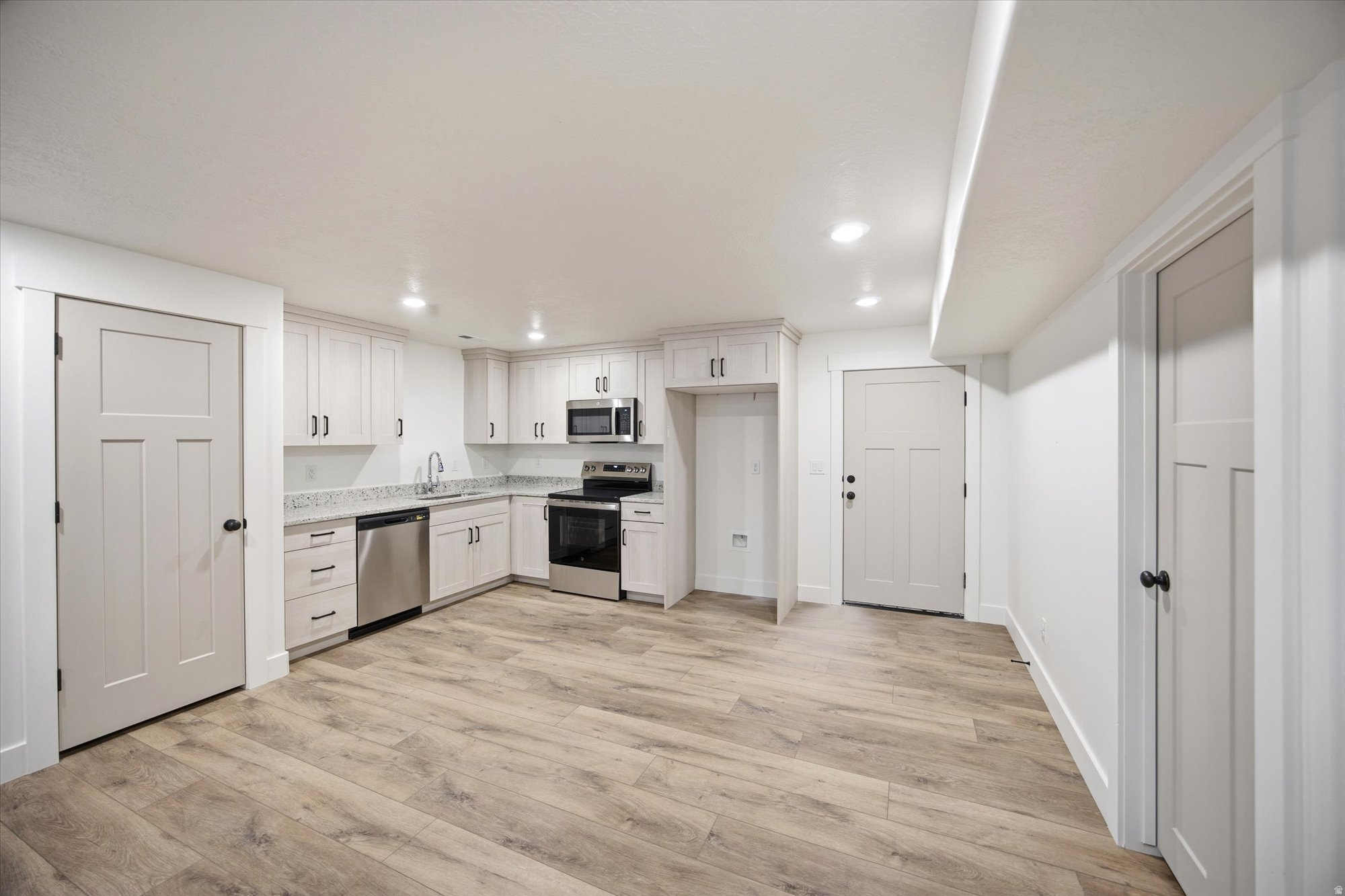 GAGE CANYON - Residential