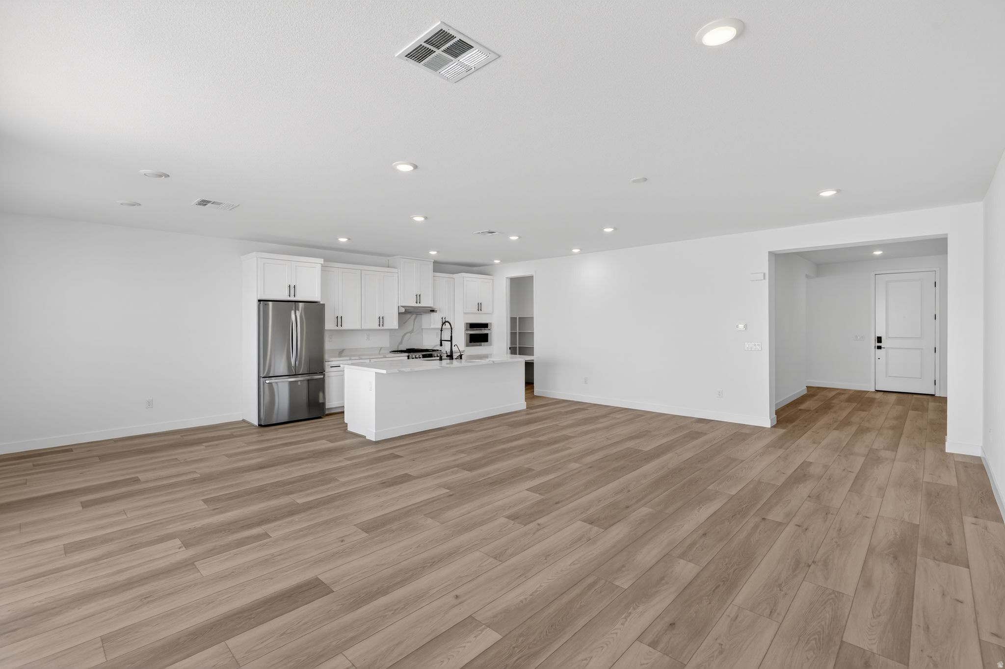 CECITA CREST AT DIVARIO - Residential