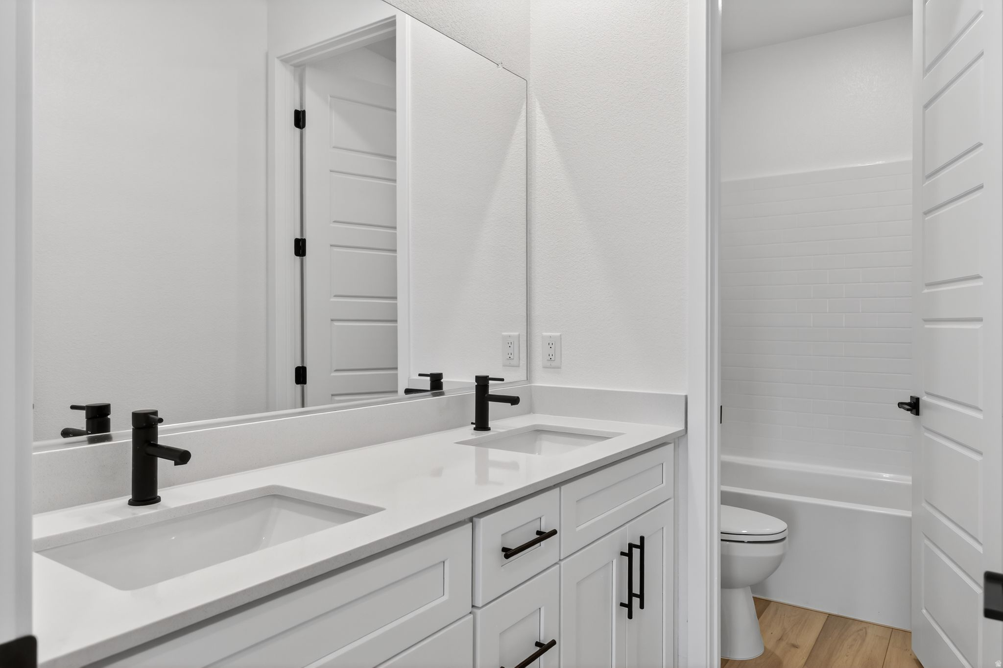 CECITA CREST AT DIVARIO - Residential