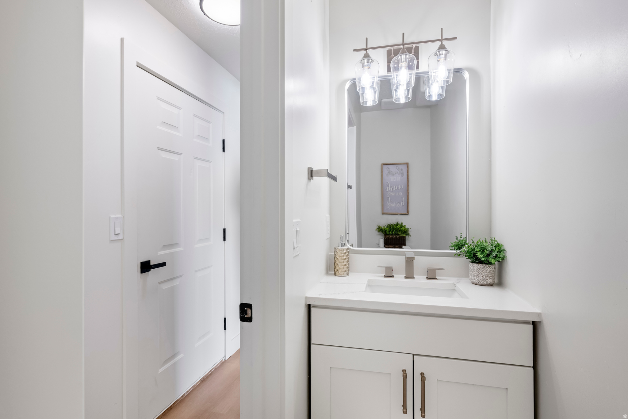 KINGS COURT - Residential