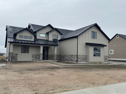 Tiny photo for 2524 W 2950 N, Farr West, UT 84404 (MLS # 2125776)