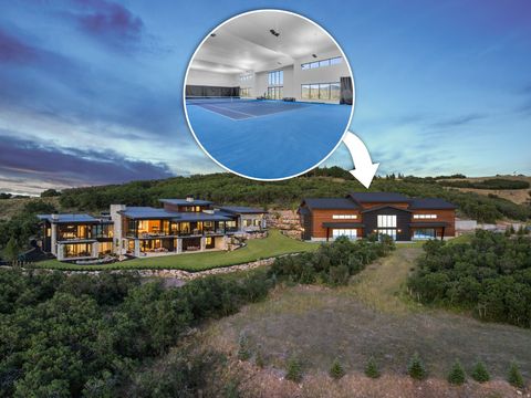 Photo of 1735 RED HAWK TRL, Park City, UT 84098 (MLS # 2127814)