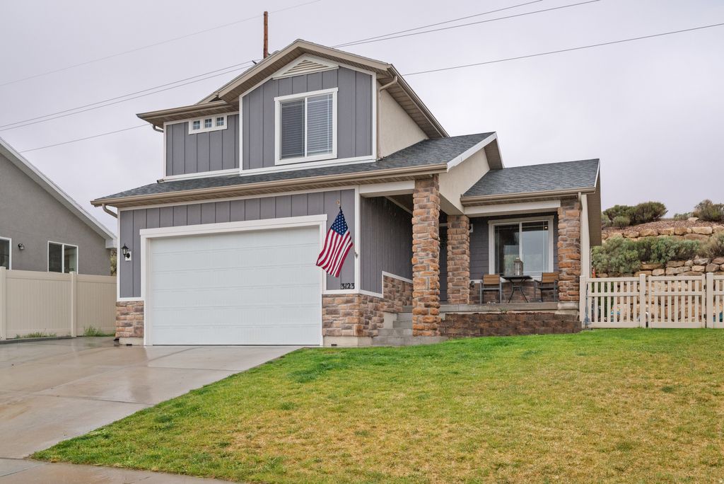 Photo of 3123 S DEER CANYON DR, Saratoga Springs, UT 84045 (MLS # 2153832)