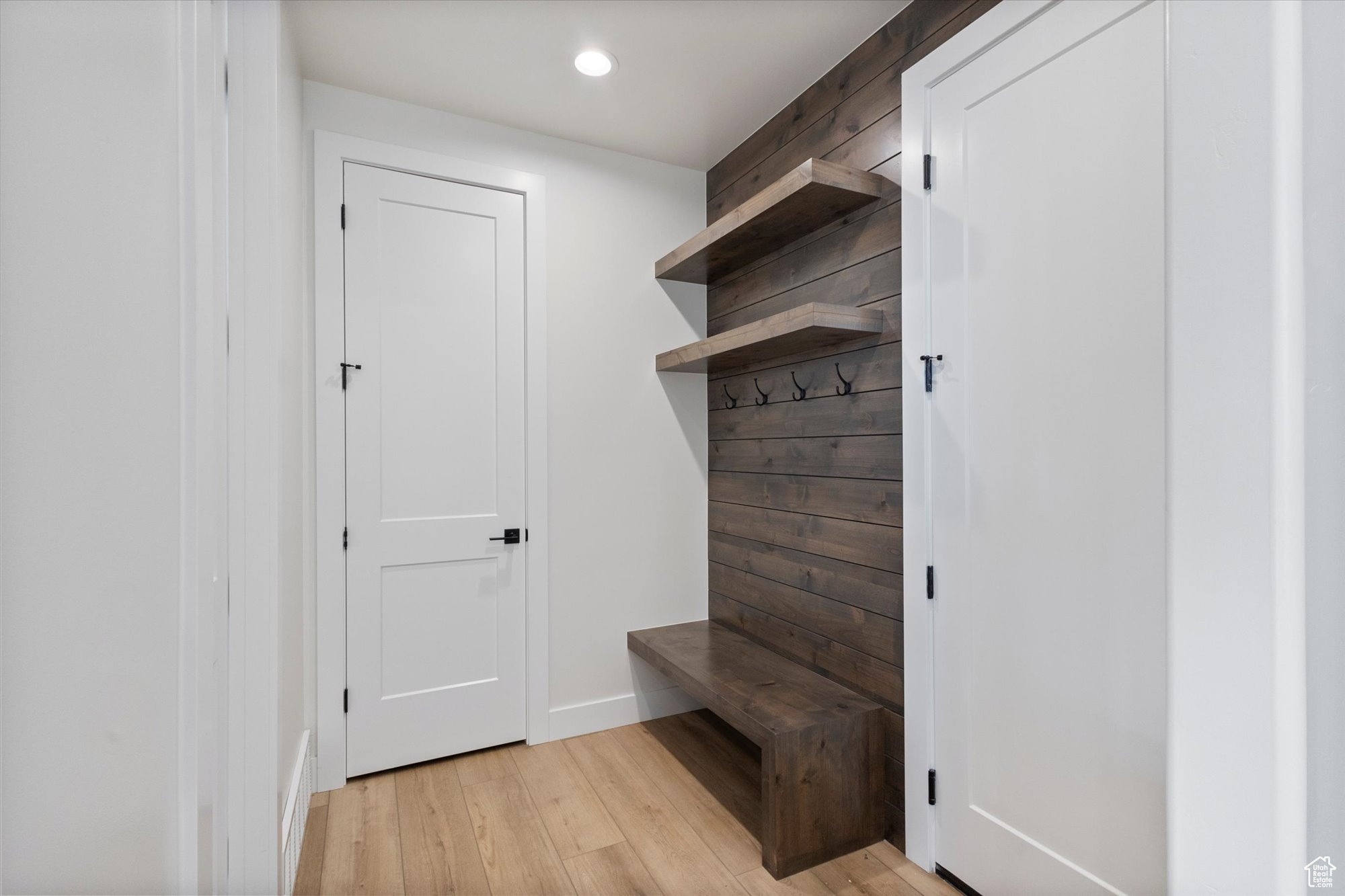 TIMBER LAKES - Residential