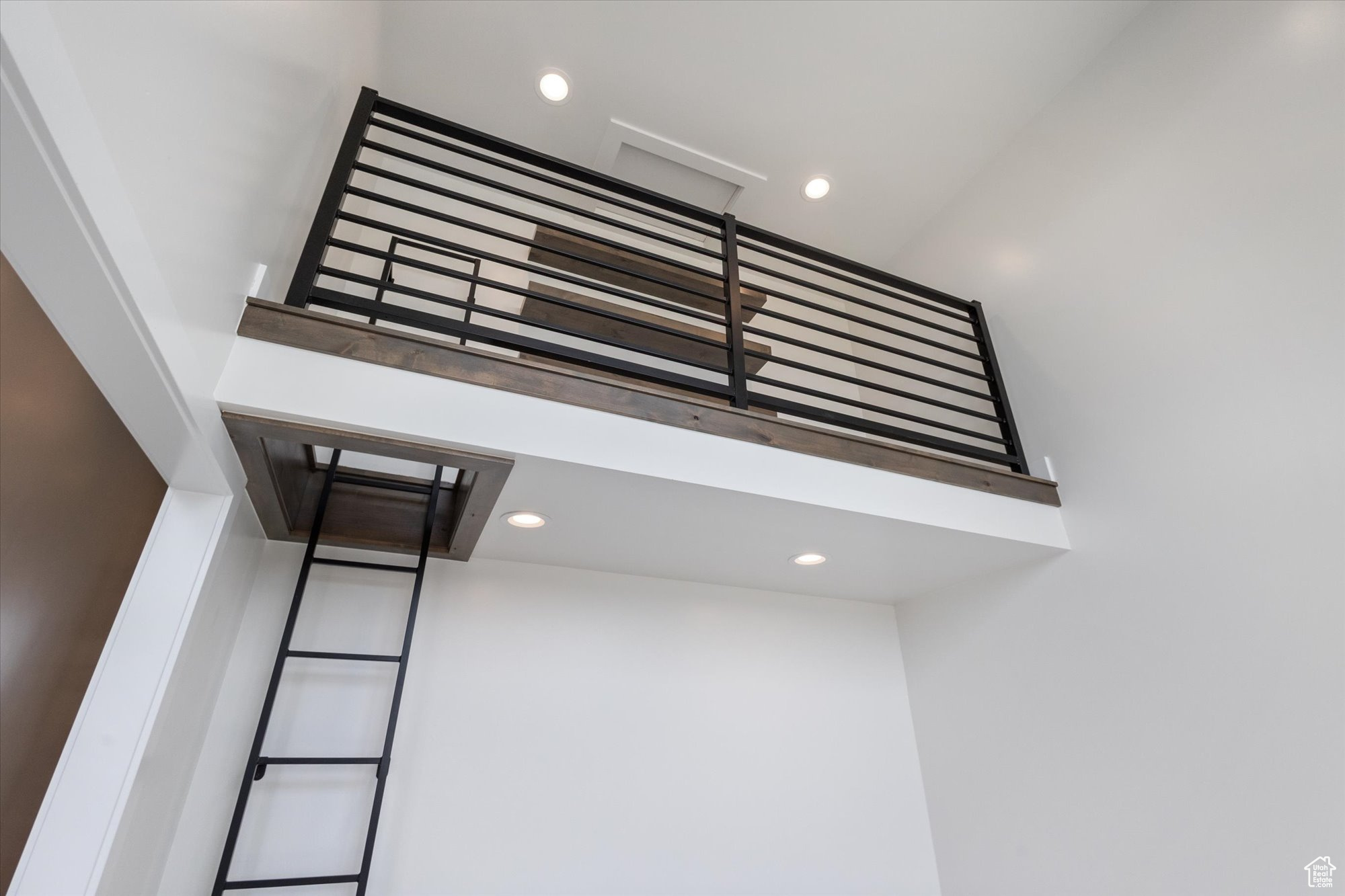 TIMBER LAKES - Residential