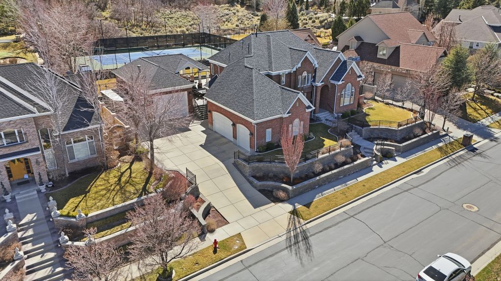 Photo of 714 E DRAPER HEIGHTS WAY, Draper, UT 84020 (MLS # 2143397)
