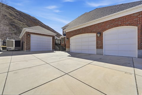 Tiny photo for 714 E DRAPER HEIGHTS WAY, Draper, UT 84020 (MLS # 2143397)